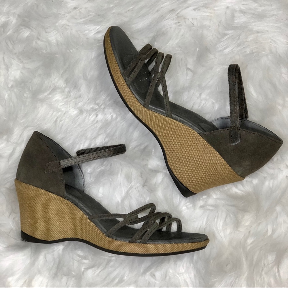 🌴 Teva Riviera Wedge Strappy Suede Sandal - Picture 2 of 5